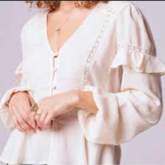 BOG Collective Off White Textured Blouse Medium NWT - Picture 1 of 7